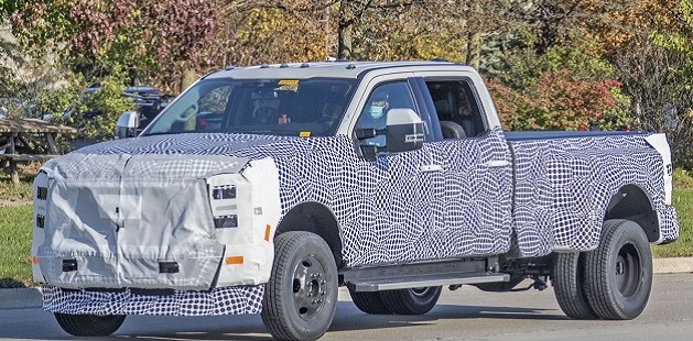 Ford F-350 Super Duty 2025: Changes & Specs