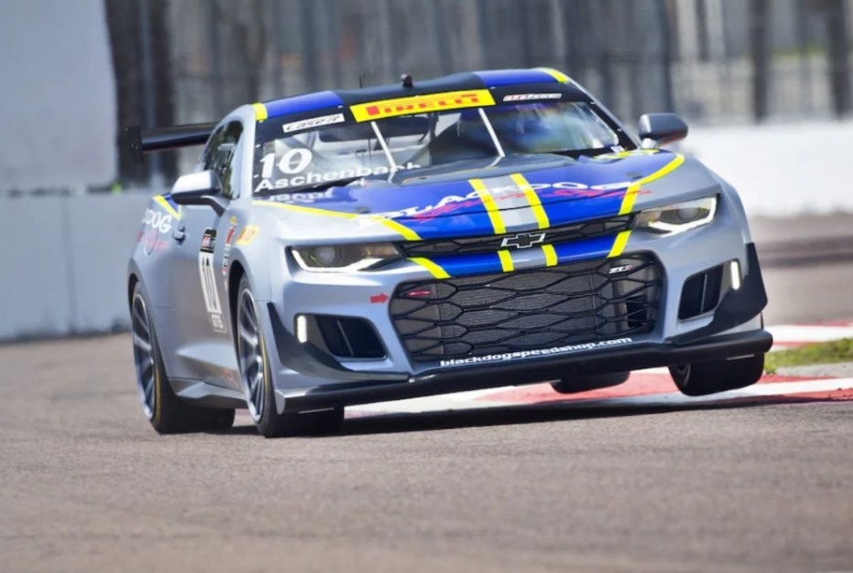 2023 Chevrolet Camaro GT4.R: Price, Specs, Performance