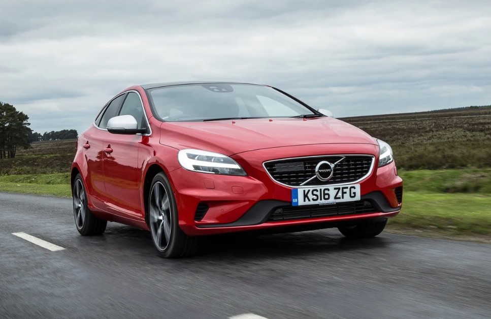 2023 Volvo V40 Review, Price, and Specs