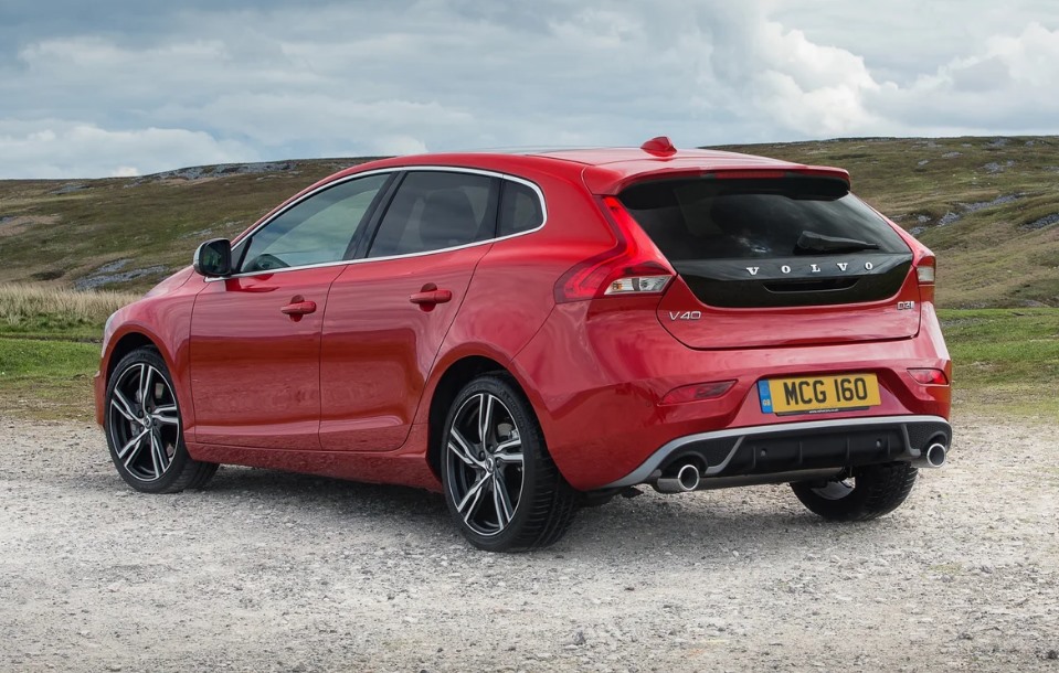 2023 Volvo V40 Review, Price, and Specs