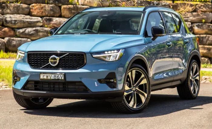 Volvo XC40 2025: Release Date and Redesign